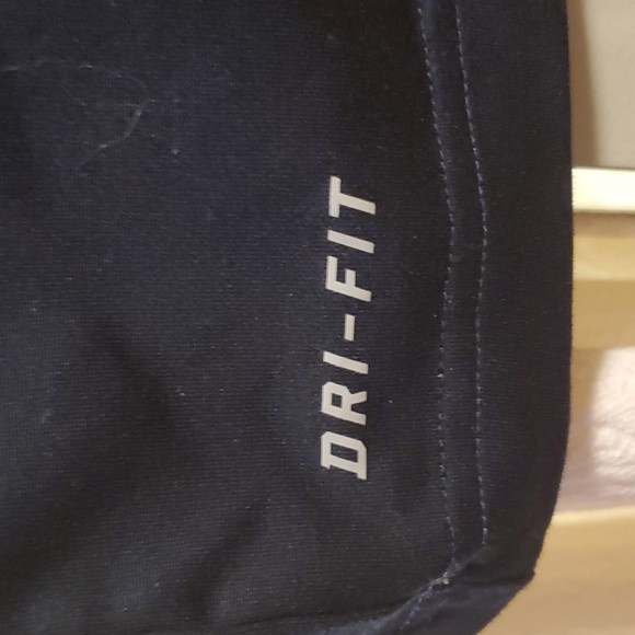 (3 For $20) Nike T-shirt - Picture 2 of 4